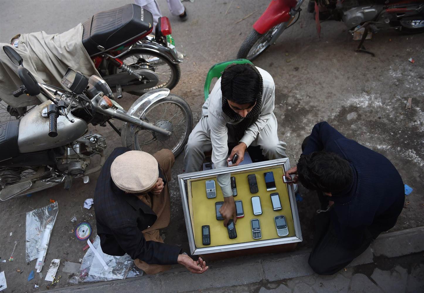 Pakistan: Intelligence agency sought to tap all communications traffic, documents reveal