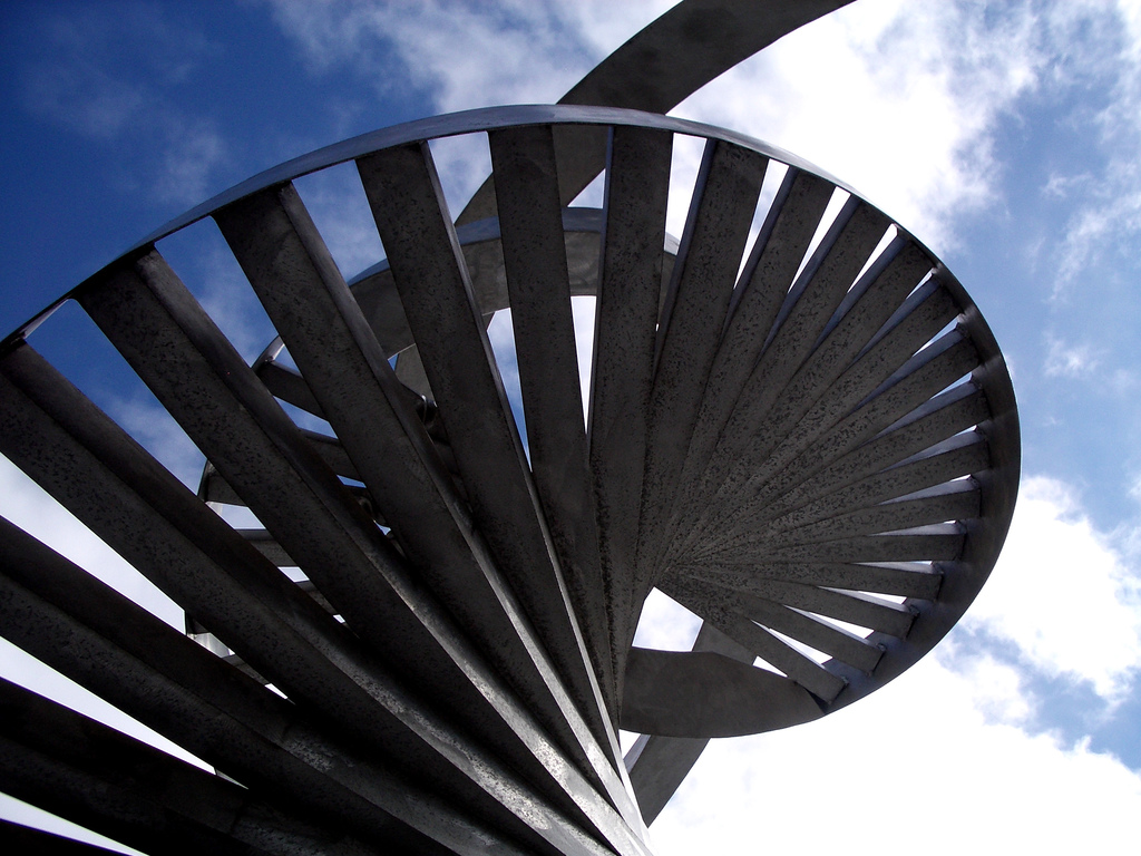 The birth of the DNA database in the UK