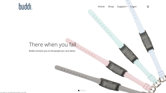 Four wristbands in pastel colours