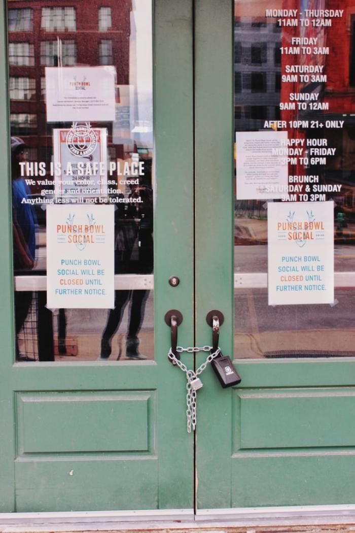 Locked shop door due to Coronavirus
